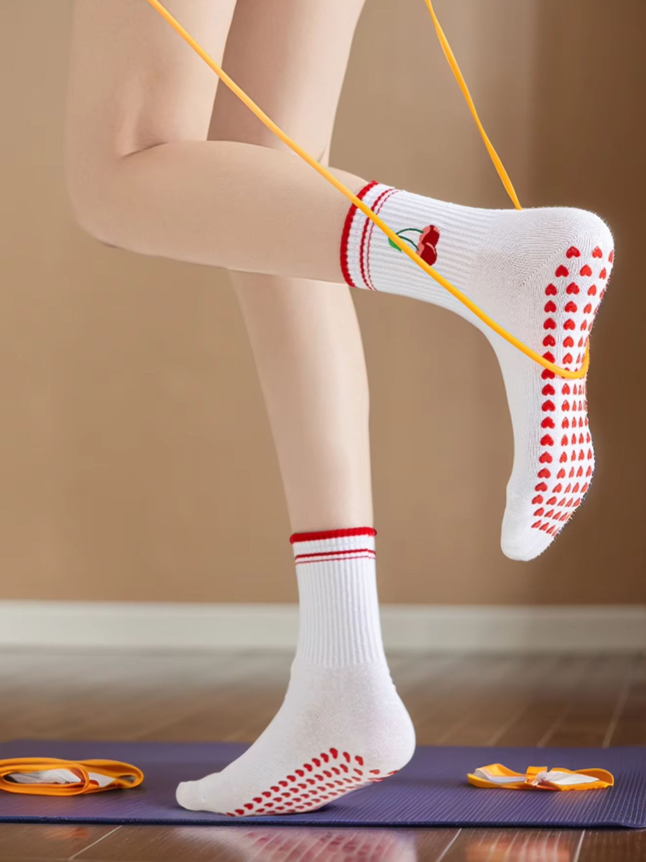 Fitness Yoga - 1組のクロスボーダープロフェッショナルヨガソックス、コットンストラップ付きシリコン滑り止めピラティスフィットネスダンスフロアソックス